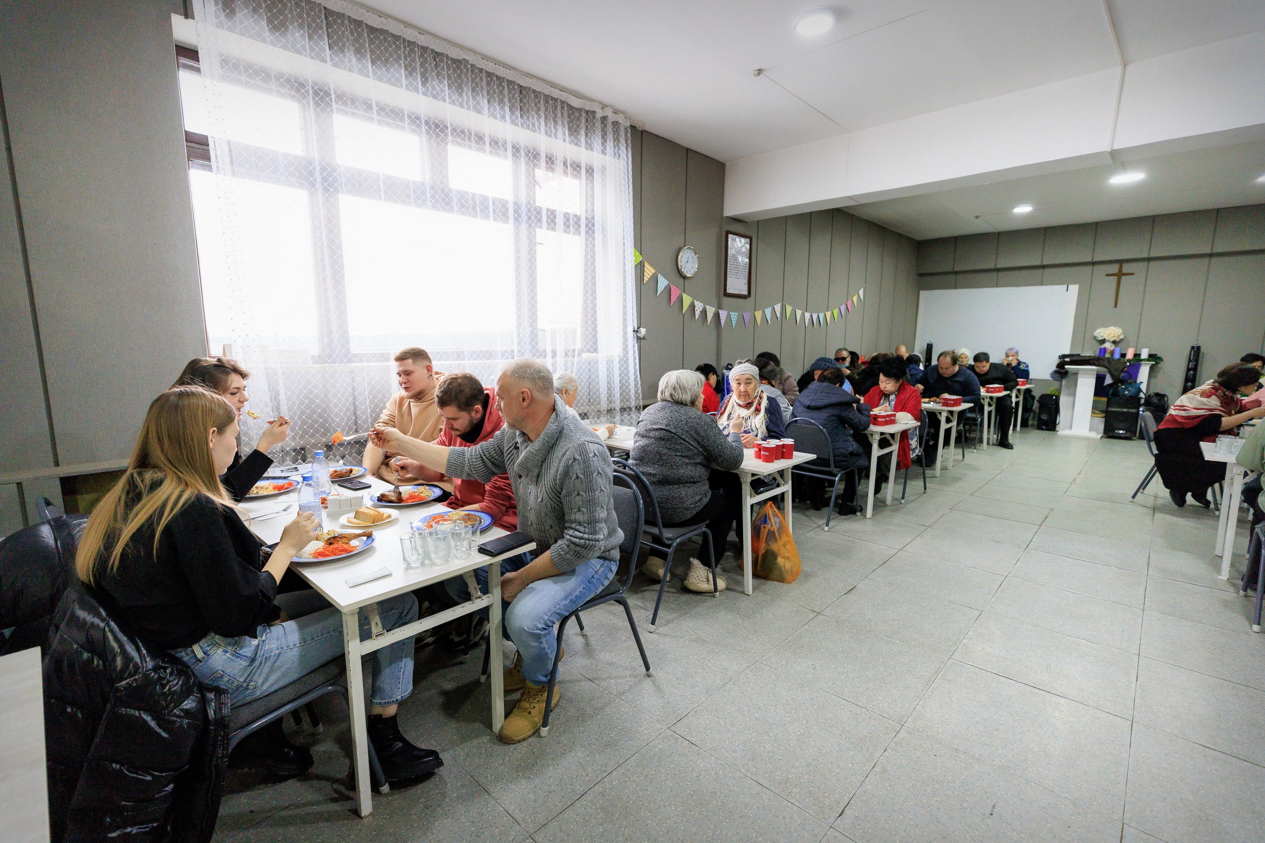 Вкусный обед и общение